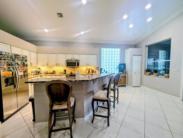 7628 Eagle Point Drive, Delray Beach, FL 33446