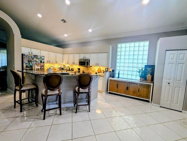 7628 Eagle Point Drive, Delray Beach, FL 33446