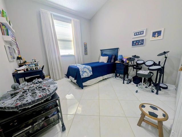7628 Eagle Point Drive, Delray Beach, FL 33446