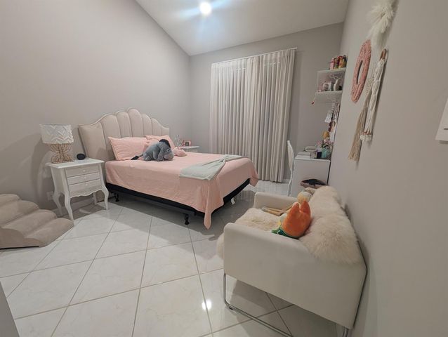 7628 Eagle Point Drive, Delray Beach, FL 33446