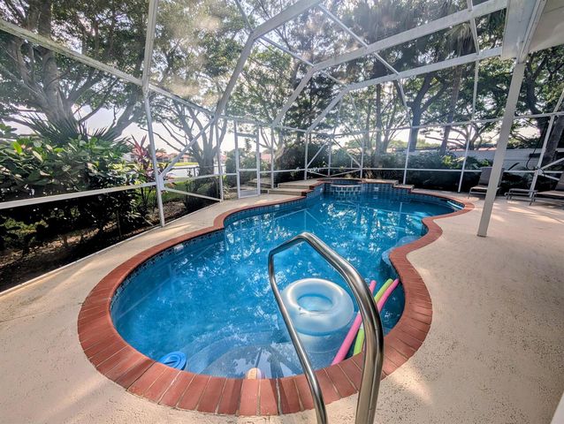 7628 Eagle Point Drive, Delray Beach, FL 33446