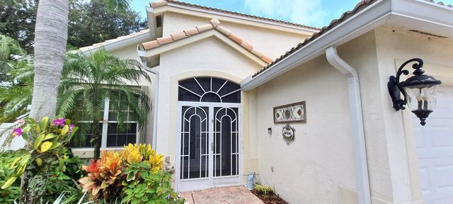 7628 Eagle Point Drive, Delray Beach, FL 33446