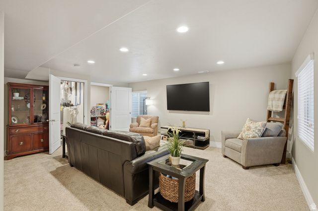 5194 W WINDOM RD, Herriman, UT 84096