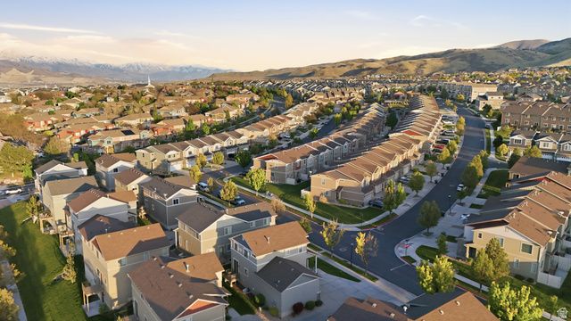 5194 W WINDOM RD, Herriman, UT 84096