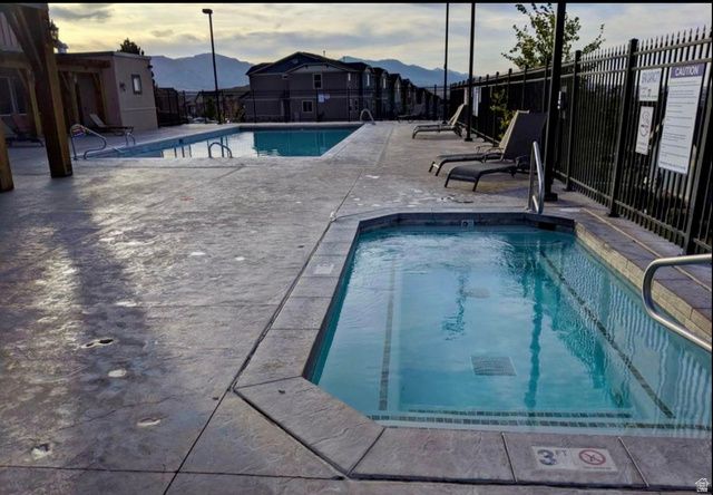 5194 W WINDOM RD, Herriman, UT 84096