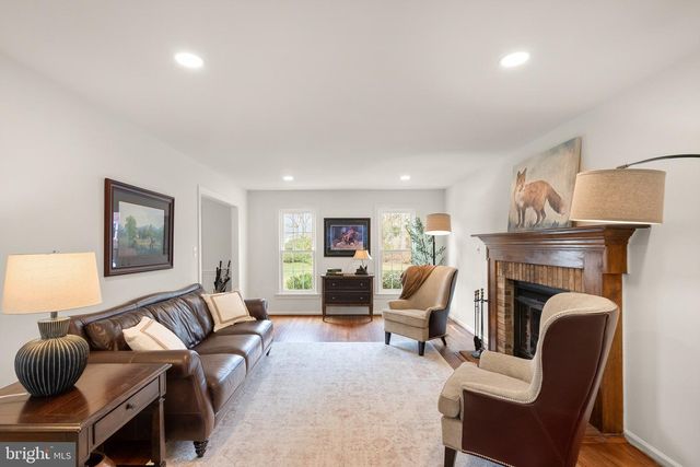 10803 STEVEN LEE CT, Fairfax, VA 22032