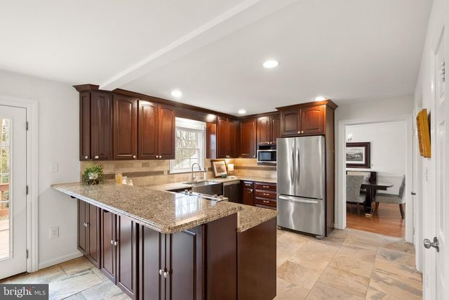 10803 STEVEN LEE CT, Fairfax, VA 22032