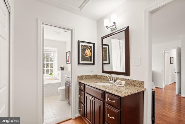 10803 STEVEN LEE CT, Fairfax, VA 22032