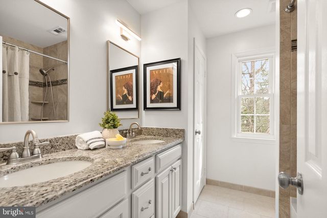 10803 STEVEN LEE CT, Fairfax, VA 22032