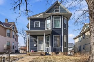 1422 Arlington Avenue, Davenport, IA 52803