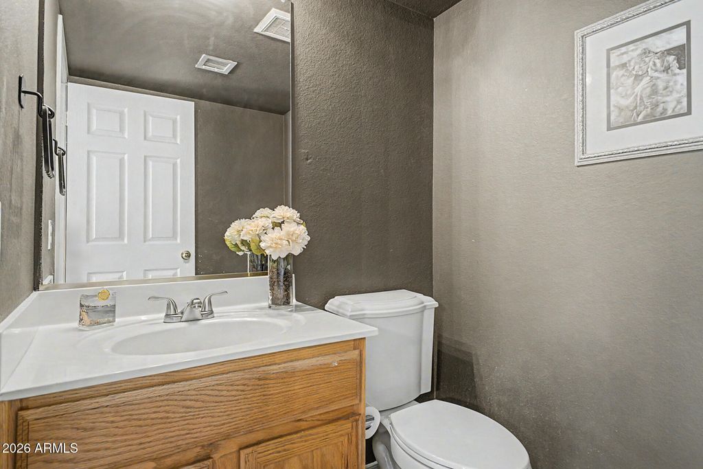 Image 12 of property listing at 1892 W WILDHORSE Drive, Chandler, AZ 85286