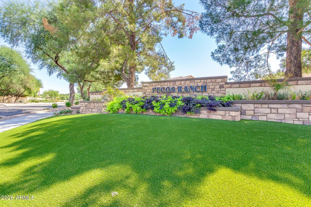 Image 35 of property listing at 1892 W WILDHORSE Drive, Chandler, AZ 85286