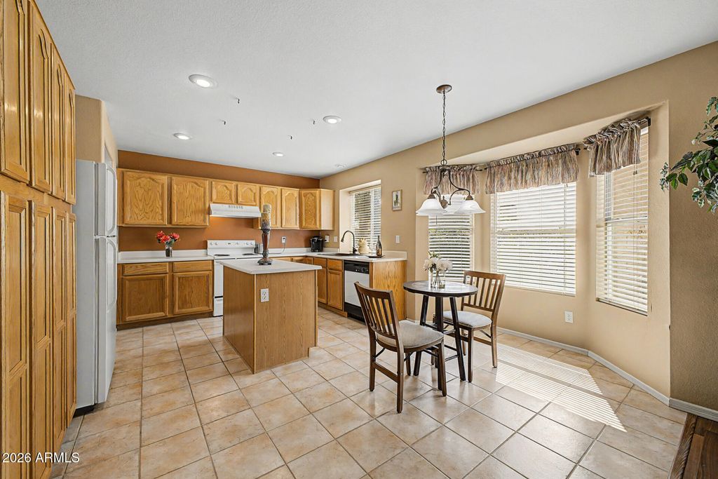 Image 9 of property listing at 1892 W WILDHORSE Drive, Chandler, AZ 85286
