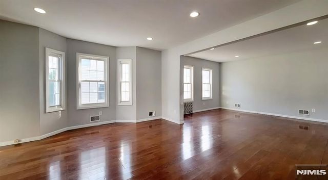 96 Westside Avenue, Bergenfield, NJ 07621