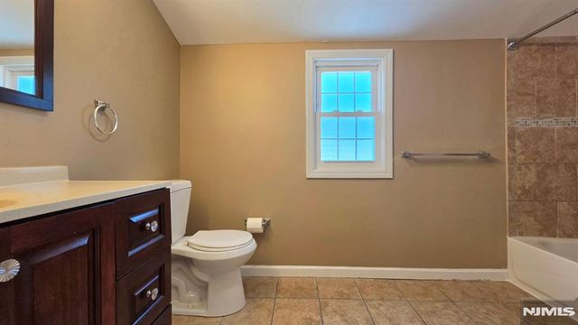 96 Westside Avenue, Bergenfield, NJ 07621
