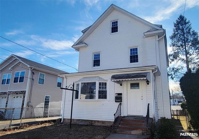 96 Westside Avenue, Bergenfield, NJ 07621