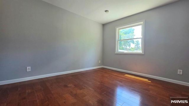 96 Westside Avenue, Bergenfield, NJ 07621