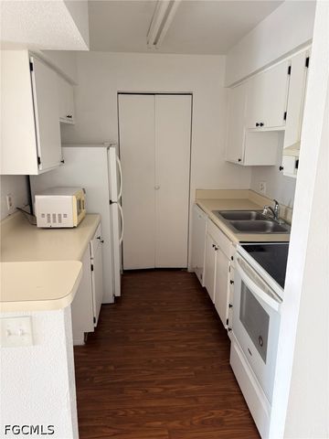 2855 Winkler AVE 120, Fort Myers, FL 33916