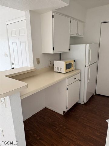 2855 Winkler AVE 120, Fort Myers, FL 33916