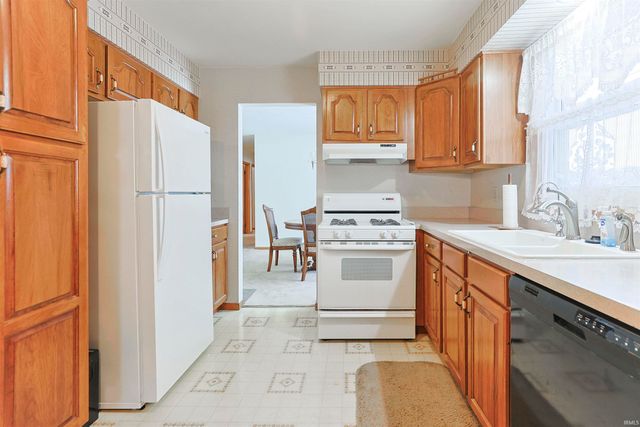 505 E Omer Avenue, Mishawaka, IN 46545