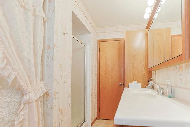 505 E Omer Avenue, Mishawaka, IN 46545