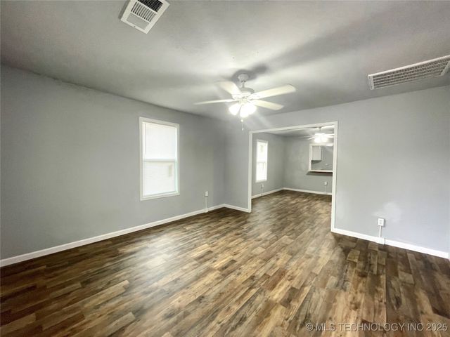 400 SE Carter Street SE, Ardmore, OK 73401