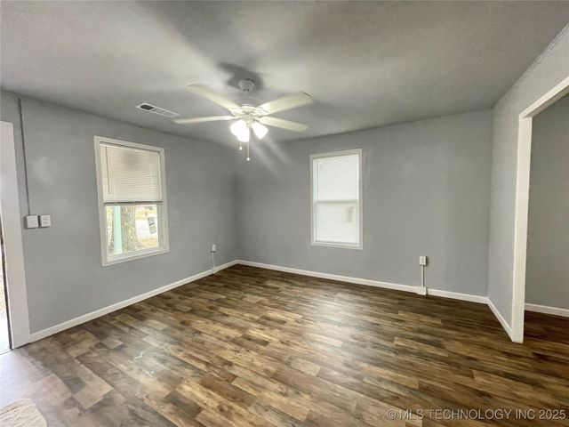 400 SE Carter Street SE, Ardmore, OK 73401