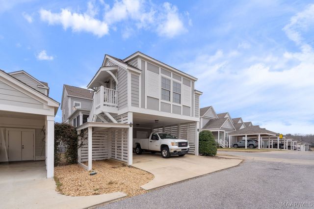 182 Northlake Street, Pike Road, AL 36064