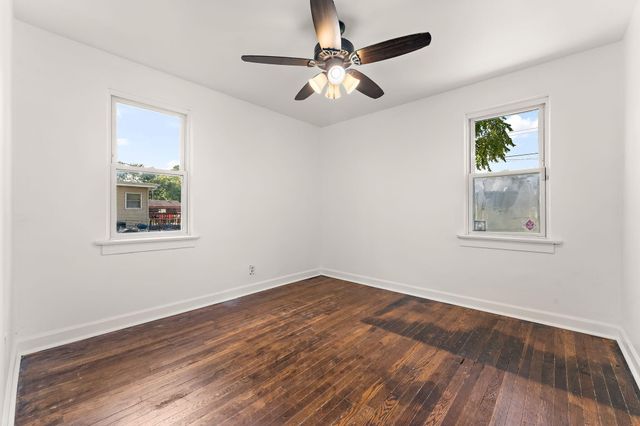 1000 W Home Avenue, Hobart, IN 46342