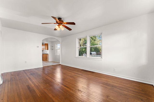 1000 W Home Avenue, Hobart, IN 46342