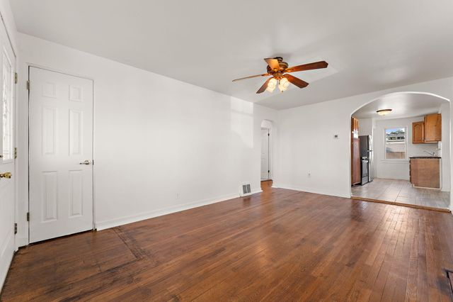 1000 W Home Avenue, Hobart, IN 46342