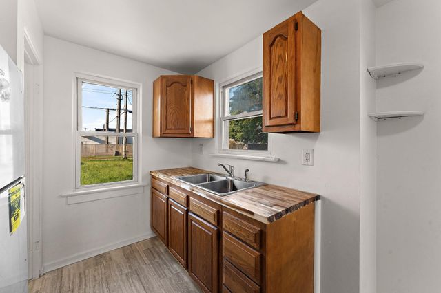1000 W Home Avenue, Hobart, IN 46342
