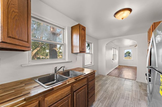 1000 W Home Avenue, Hobart, IN 46342