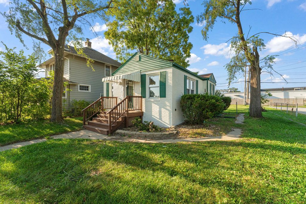1000 W Home Avenue, Hobart, IN 46342