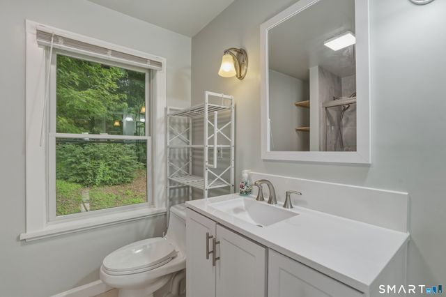 26 Washington Street, Derby, CT 06418