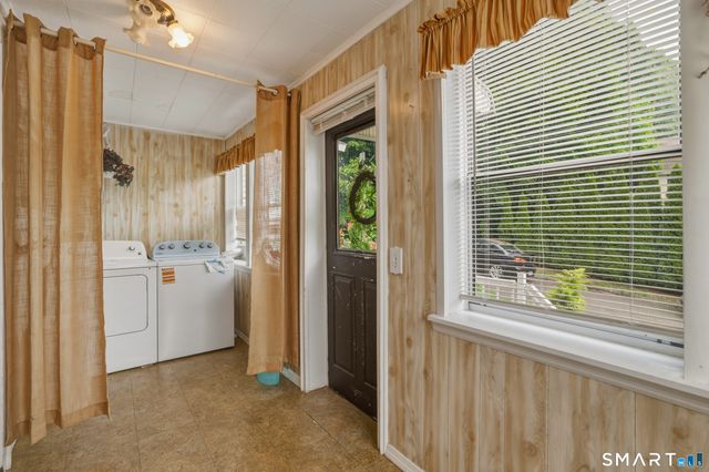 26 Washington Street, Derby, CT 06418