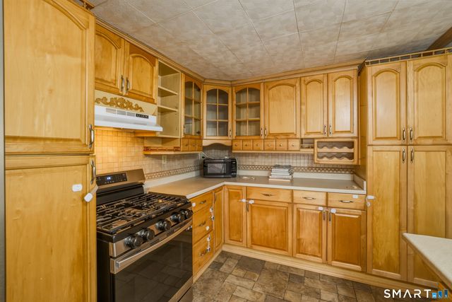 26 Washington Street, Derby, CT 06418