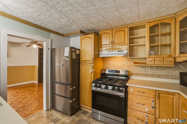 26 Washington Street, Derby, CT 06418
