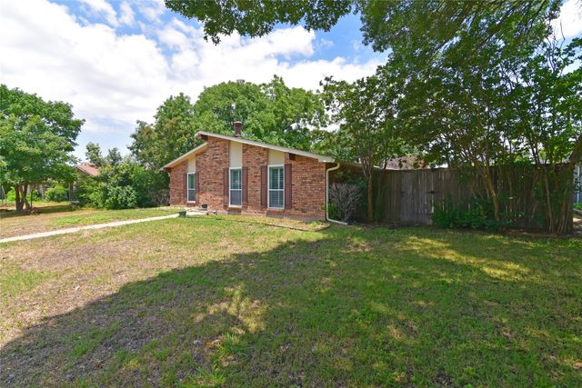 1805 Spanish Trail, Plano, TX 75023