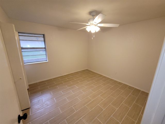 110 La Fawn Circle, Garland, TX 75043