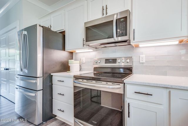 1616 Chadwick Shores Drive, Sneads Ferry, NC 28460