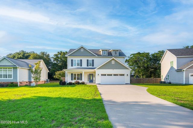 1616 Chadwick Shores Drive, Sneads Ferry, NC 28460