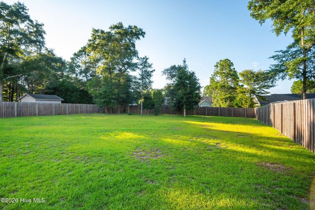 1616 Chadwick Shores Drive, Sneads Ferry, NC 28460