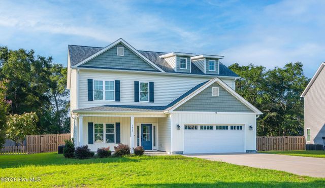 1616 Chadwick Shores Drive, Sneads Ferry, NC 28460