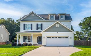 1616 Chadwick Shores Drive, Sneads Ferry, NC 28460
