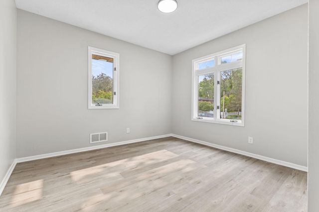 228 16th Avenue SW, New Brighton, MN 55112