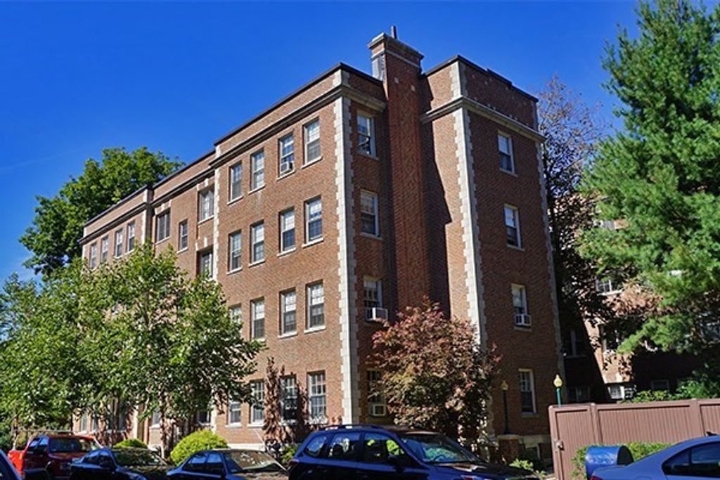 21 Chauncy St 26, Cambridge, MA 02138