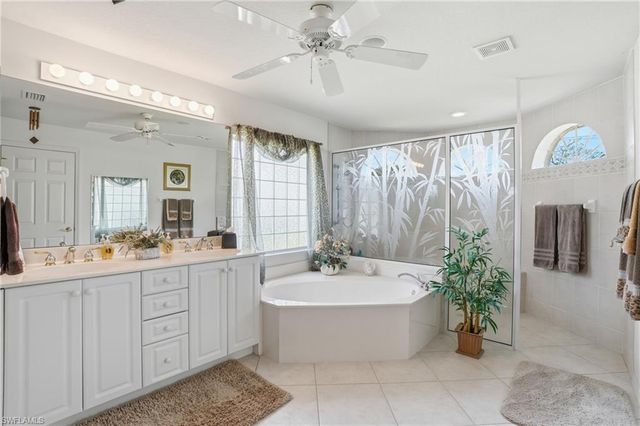 241 SE 29Th TER, Cape Coral, FL 33904