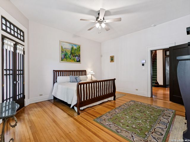 125 W Agarita Ave., San Antonio, TX 78212