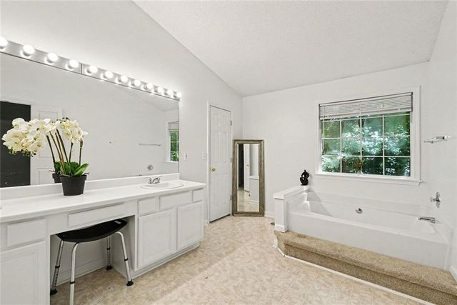 490 Bottesford Drive NW, Kennesaw, GA 30144
